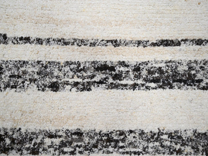 Ivory 8'0" x 9'9" Modern and Contemporary Hand knotted Wool Rug - Sku: O084186