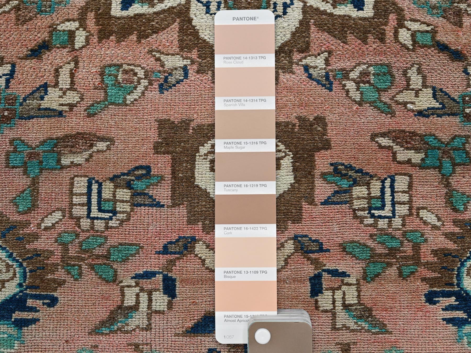 Heriz Vintage hand-knotted wool runner in Pink, 1'11" x 9' — SKU O0841 (view 4)