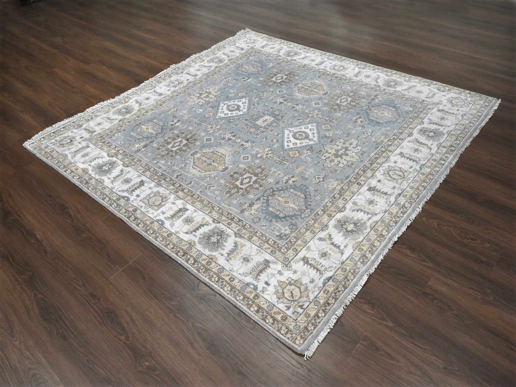 Heriz hand-knotted wool rug in Gray & Ivory, 8' x 8' — SKU O084205 (view 3)