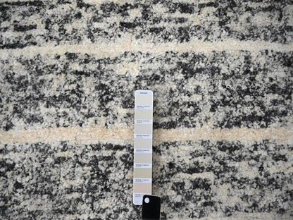 Black 8'0" x 8'0" Modern and Contemporary Hand knotted Wool Rug - Sku: O084214