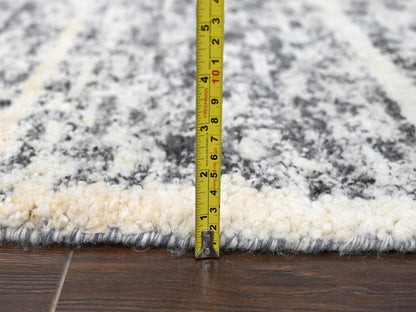 Black 8'0" x 8'0" Modern and Contemporary Hand knotted Wool Rug - Sku: O084214