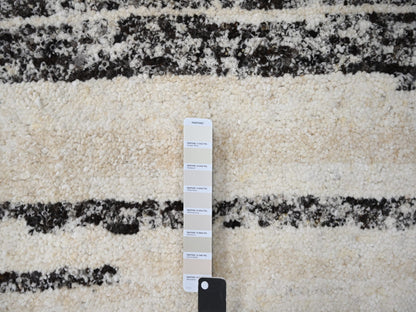 Ivory 8'0" x 8'0" Modern and Contemporary Hand knotted Wool Rug - Sku: O084215