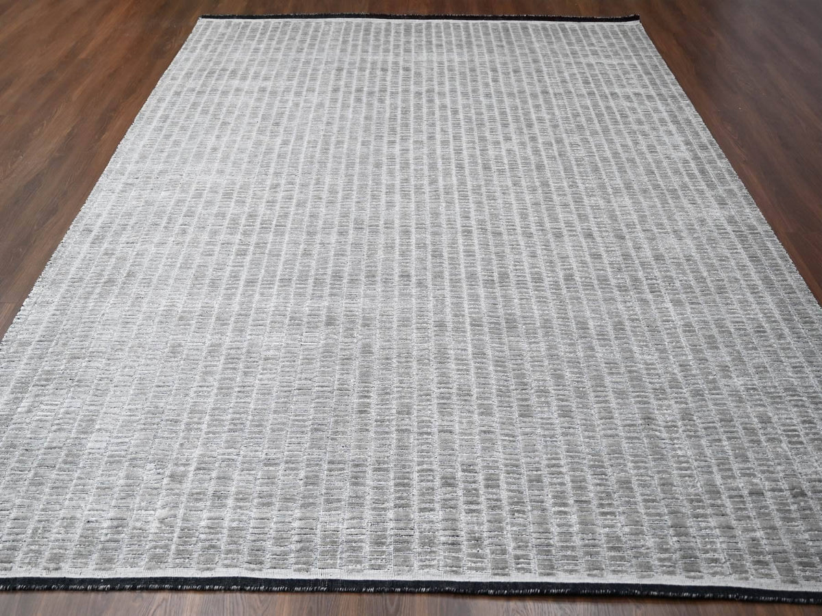 Modern / Contemporary hand-knotted wool/silk rug in Gray, 10' x 14'4" — SKU O084272 (view 2)
