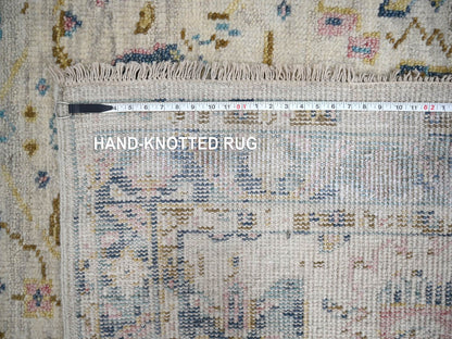 Mahal Oushak hand-knotted wool rug in Ivory & Sky blue, 5'10" x 8'10" — SKU O084294 (view 8)