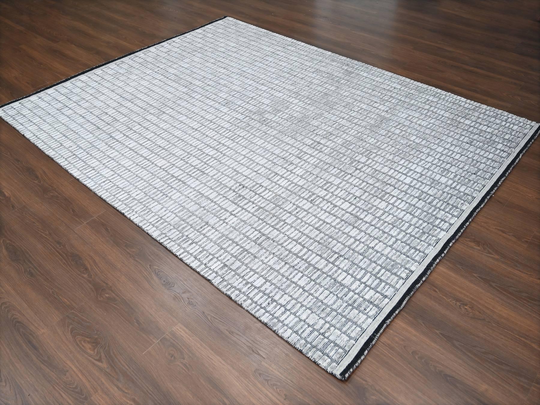 Modern / Contemporary hand-knotted wool/plant based silk rug in Gray, 7'10" x 10' — SKU O084298 (view 3)