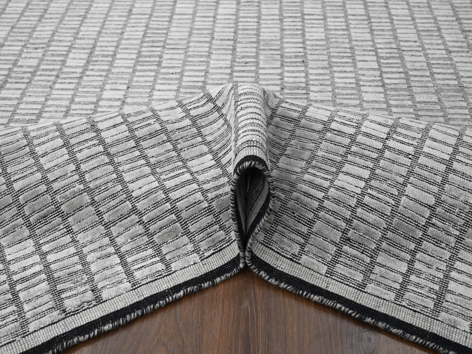 Modern / Contemporary hand-knotted wool/plant based silk rug in Gray, 7'10" x 10' — SKU O084298 (view 5)