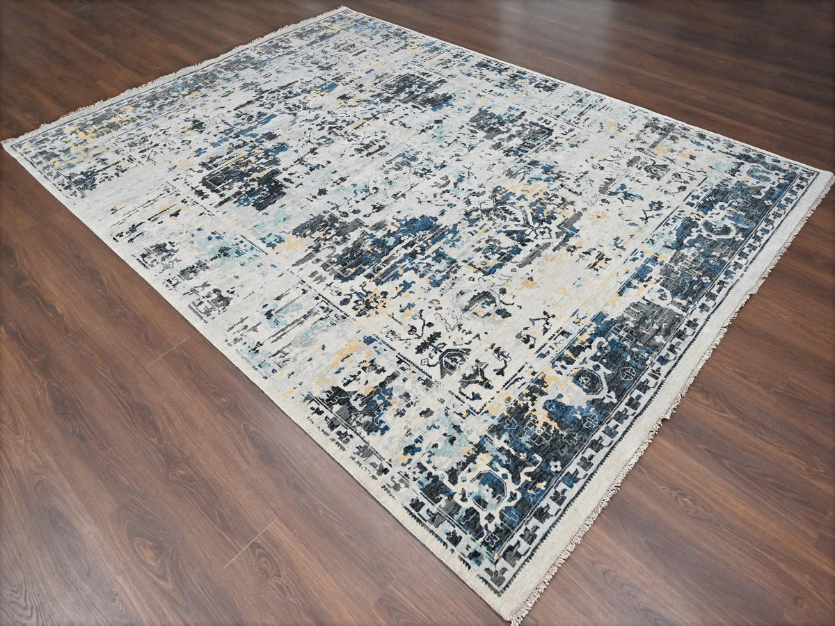Heriz Transitional hand-knotted wool rug in Ivory, 8'10" x 12' — SKU O084302 (view 3)