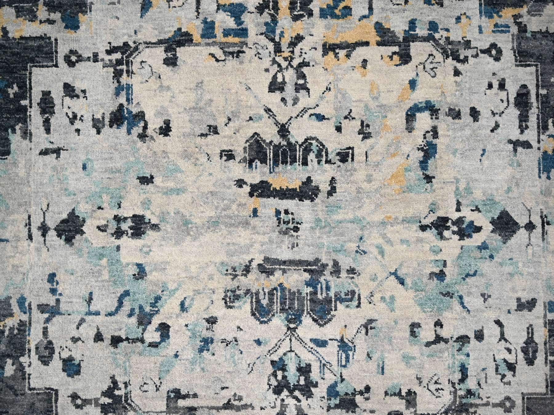 Heriz Transitional hand-knotted wool rug in Ivory, 8'10" x 12' — SKU O084302 (view 8)