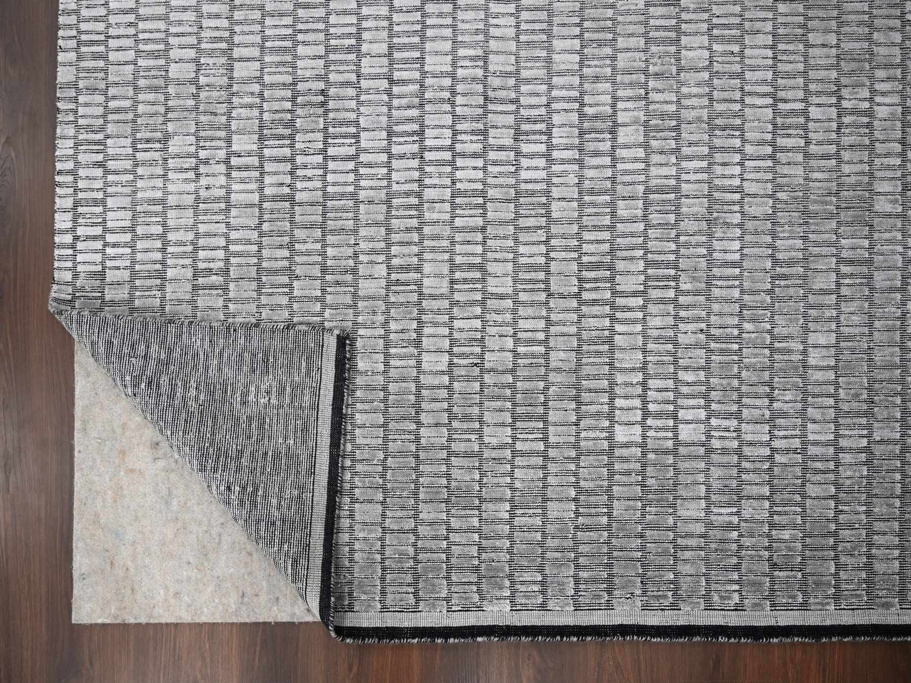 Modern / Contemporary hand-knotted wool/plant based silk rug in Gray, 7'10" x 10' — SKU O084307 (view 4)