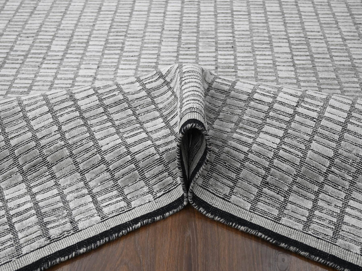 Modern / Contemporary hand-knotted wool/plant based silk rug in Gray, 7'10" x 10' — SKU O084307 (view 5)