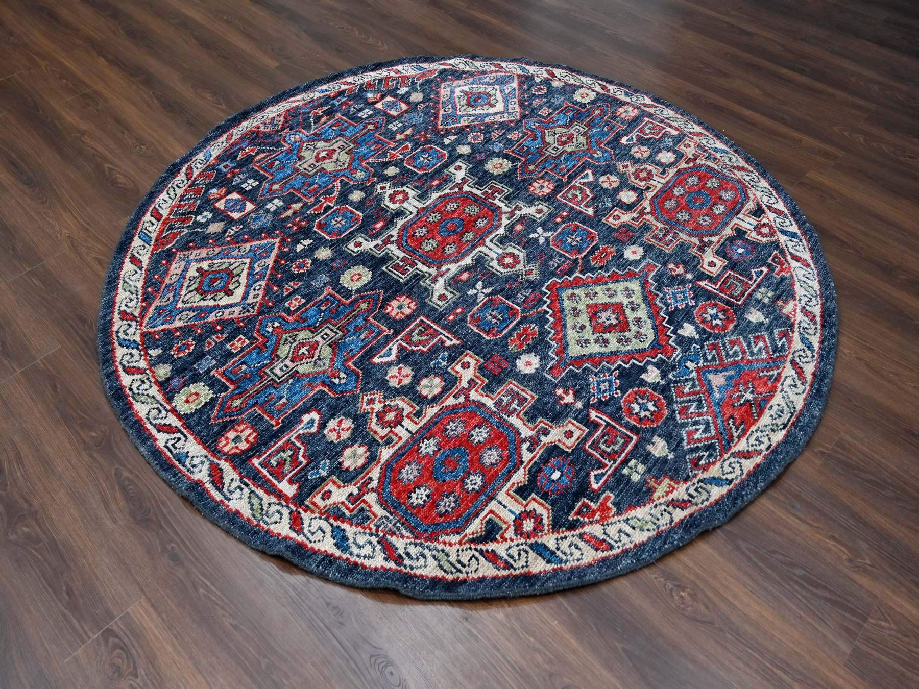 Heriz Heriz hand-knotted wool rug in Black & Ivory, 7'9" x 7'9" — SKU O084319 (view 2)