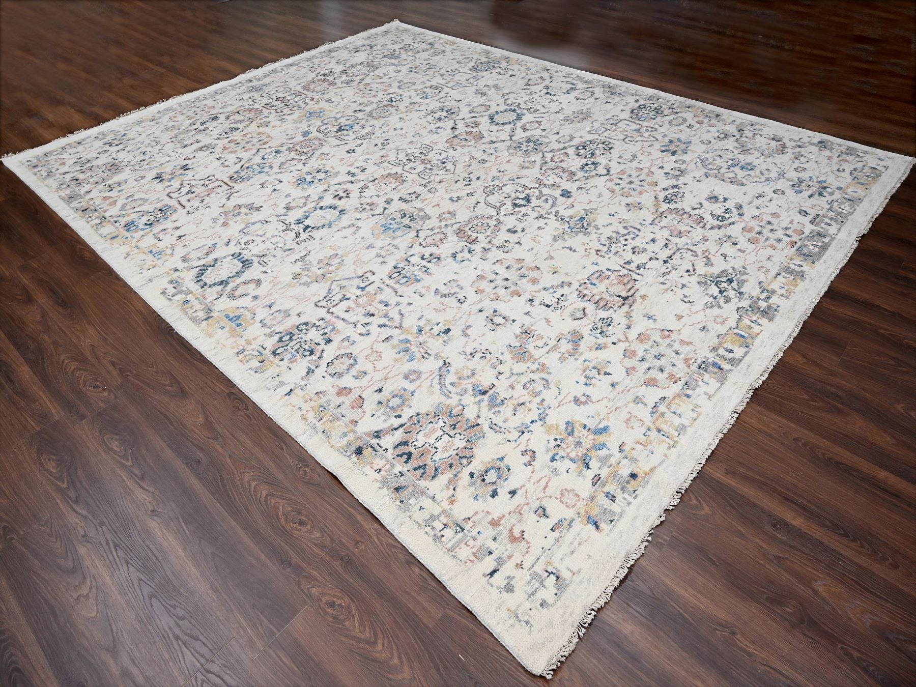 Mahal Oushak hand-knotted wool rug in Ivory, 12'1" x 14'9" — SKU O084331 (view 3)