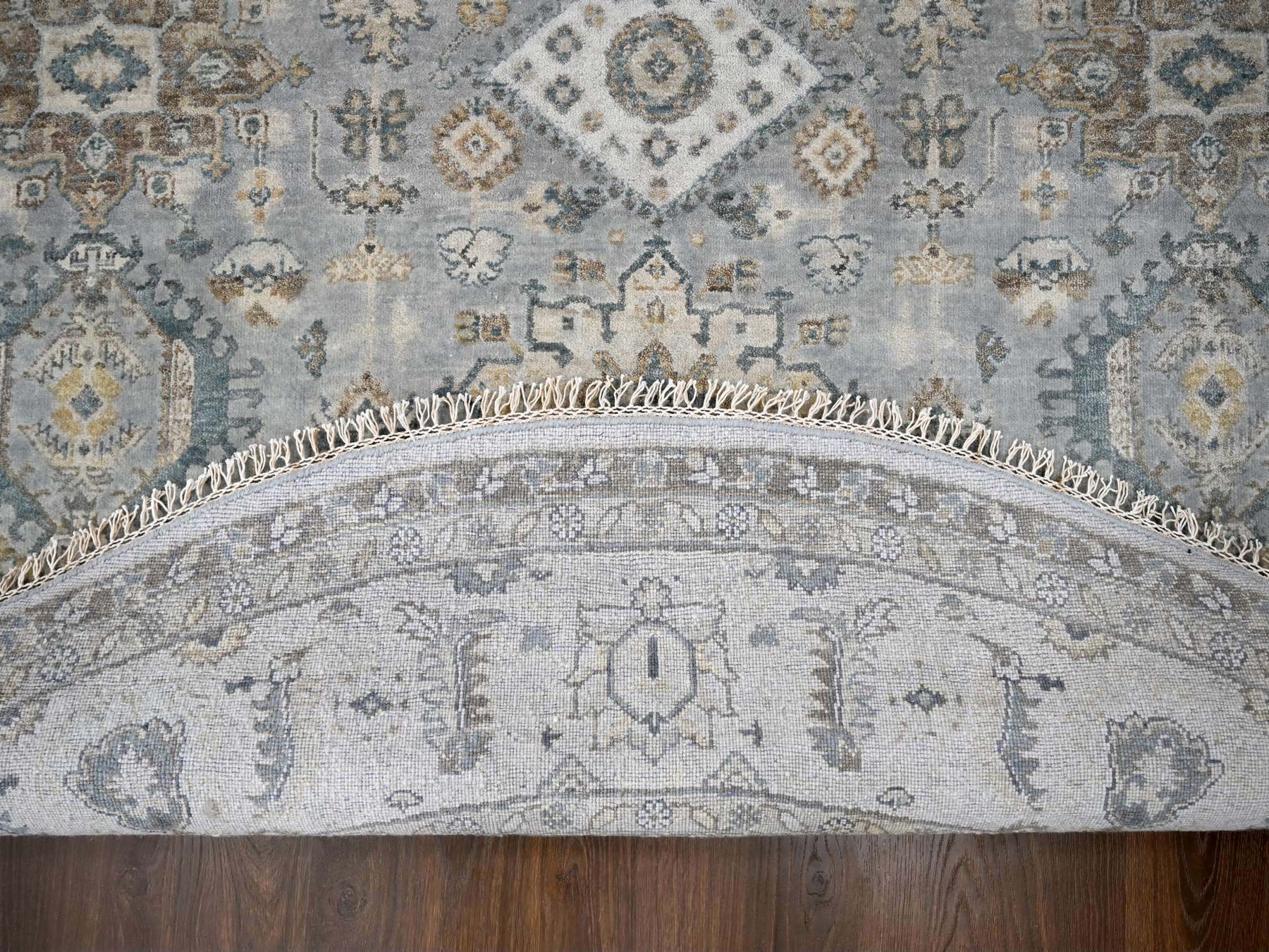 Heriz hand-knotted wool rug in Gray & Pearl White, 8'10" x 9' — SKU O084415 (view 3)