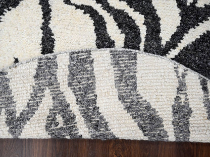 Ivory 8'0" x 8'0" Modern and Contemporary Hand knotted Wool Rug - Sku: O084435