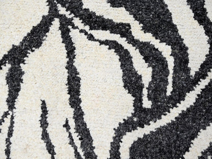 Ivory 8'0" x 8'0" Modern and Contemporary Hand knotted Wool Rug - Sku: O084435