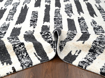 Black 10'2" x 13'7" Modern and Contemporary Hand knotted Wool Rug - Sku: O084443