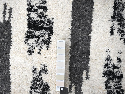 Black 10'2" x 13'7" Modern and Contemporary Hand knotted Wool Rug - Sku: O084443