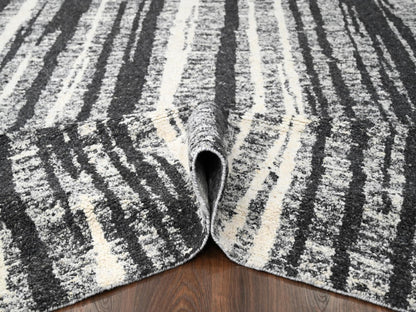 Black 10'0" x 13'8" Modern and Contemporary Hand knotted Wool Rug - Sku: O084445