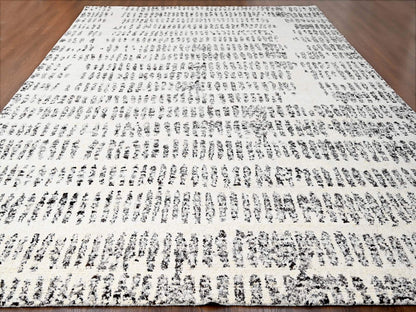 Modern / Contemporary hand-knotted wool rug in Ivory, 12'1" x 17'9" — SKU O084449 (view 2)