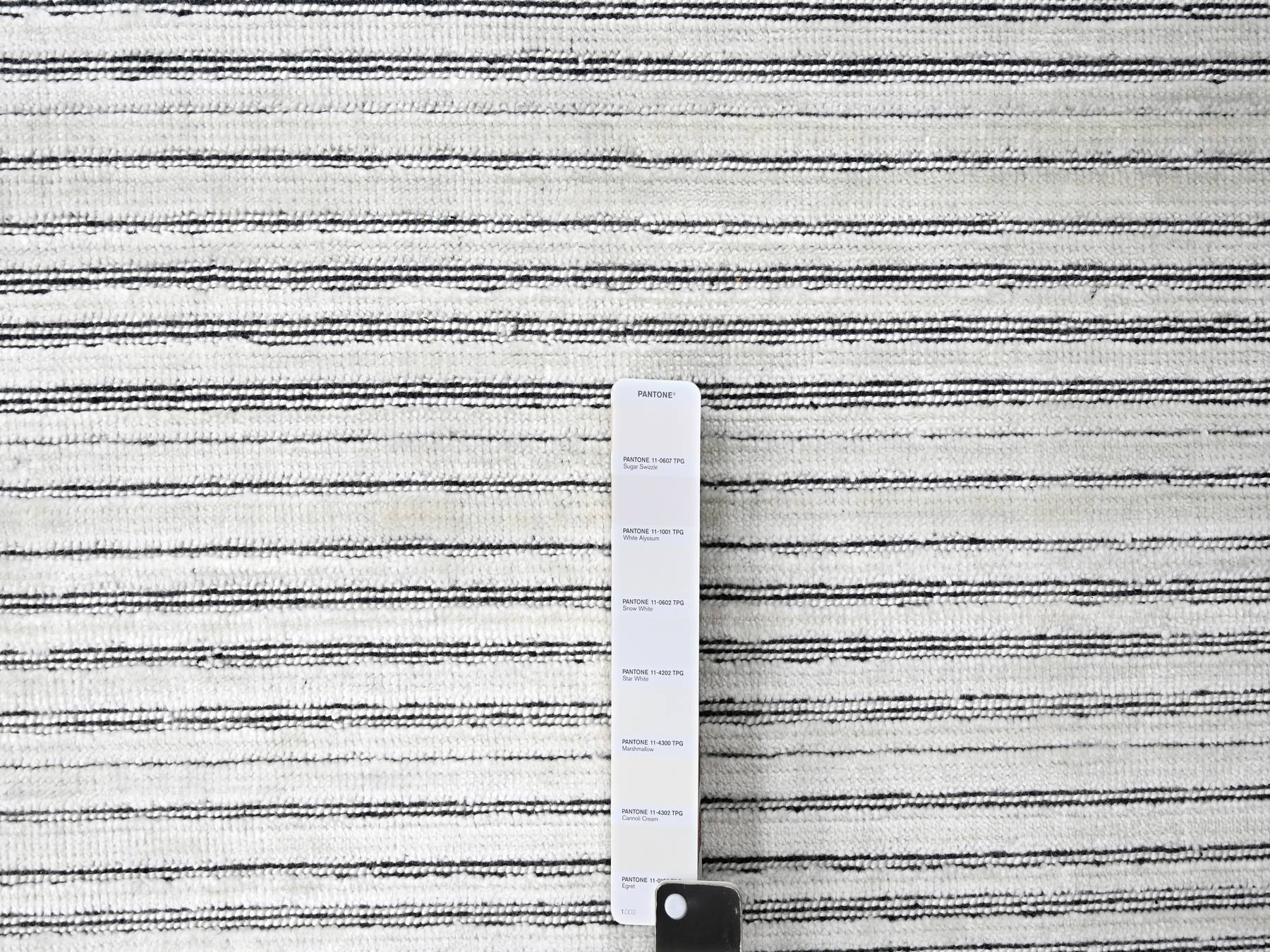 Modern / Contemporary hand-knotted wool/silk rug in Ivory, 14' x 16' — SKU O084456 (view 7)