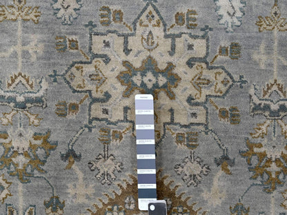 Heriz hand-knotted wool rug in Gray & Ivory, 12'2" x 17'11" — SKU O084459 (view 7)