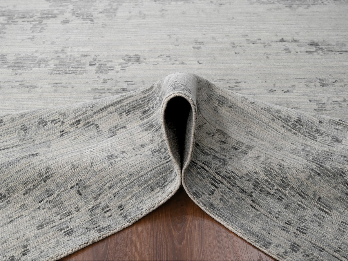 Modern / Contemporary hand-knotted wool rug in Ivory, 8'11" x 11'11" — SKU O084499 (view 5)