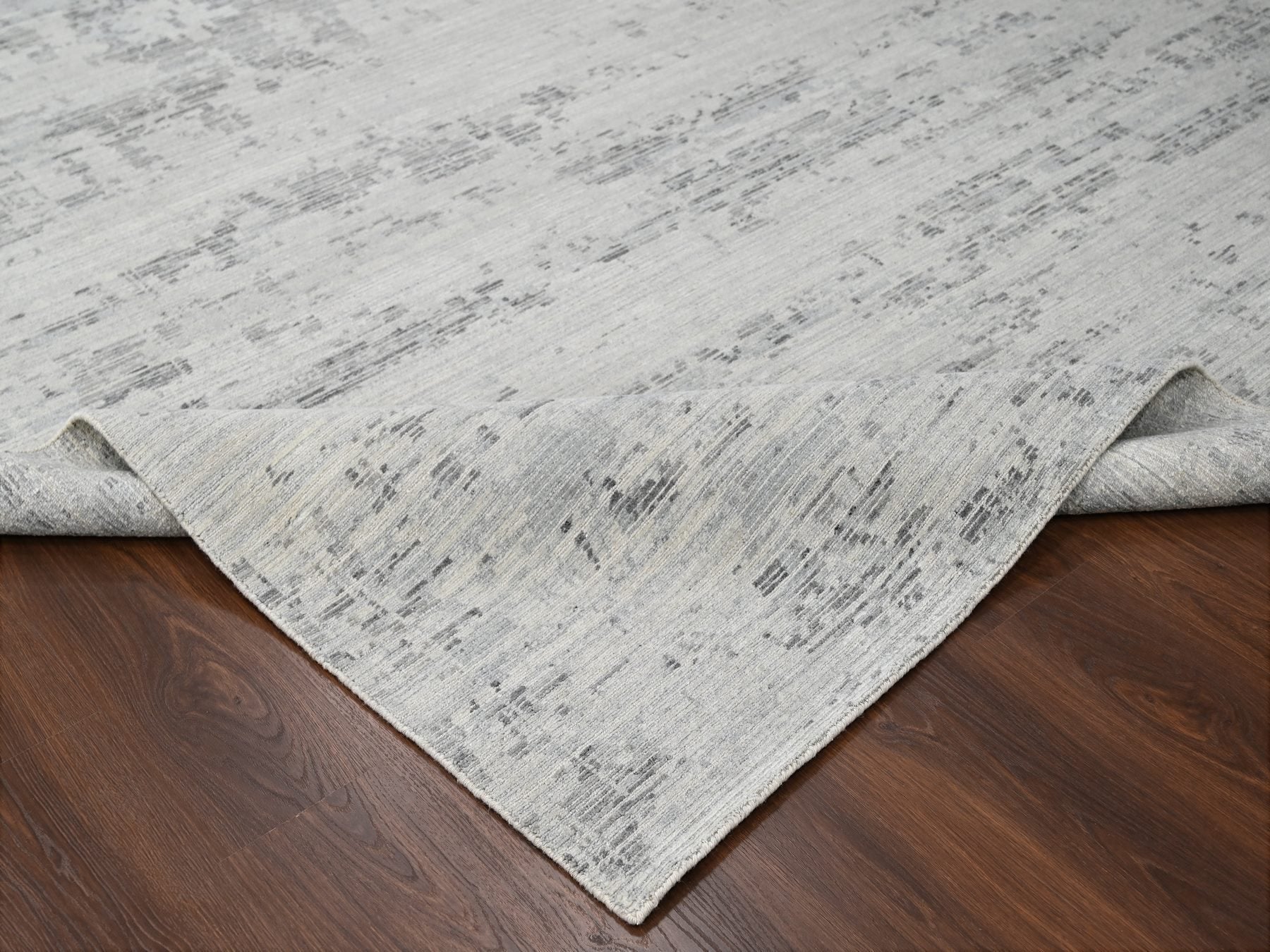 Modern / Contemporary hand-knotted wool rug in Ivory, 8'11" x 11'11" — SKU O084499 (view 6)