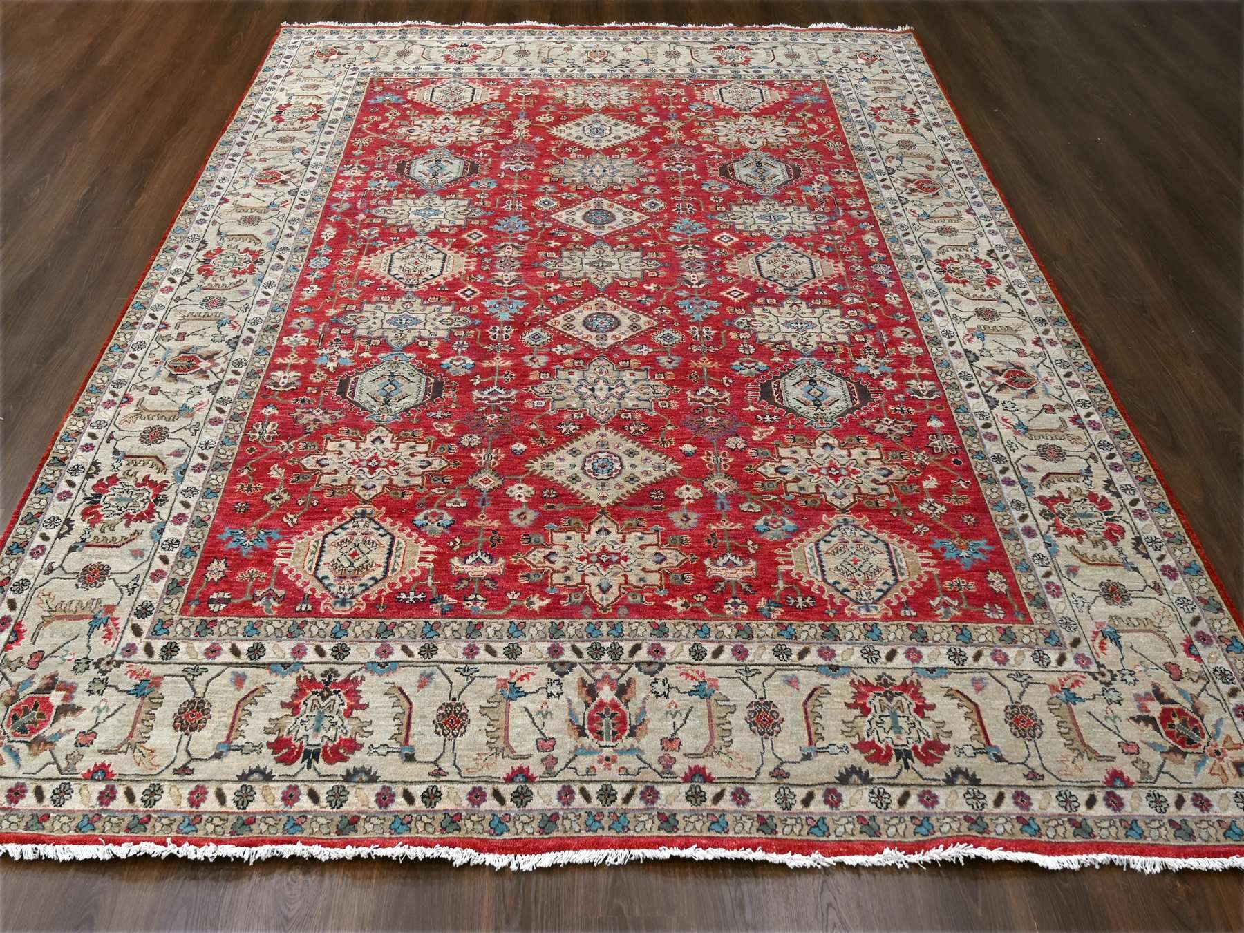 Heriz hand-knotted wool rug in Red & Gold, 9'3" x 11'11" — SKU O084532 (view 2)