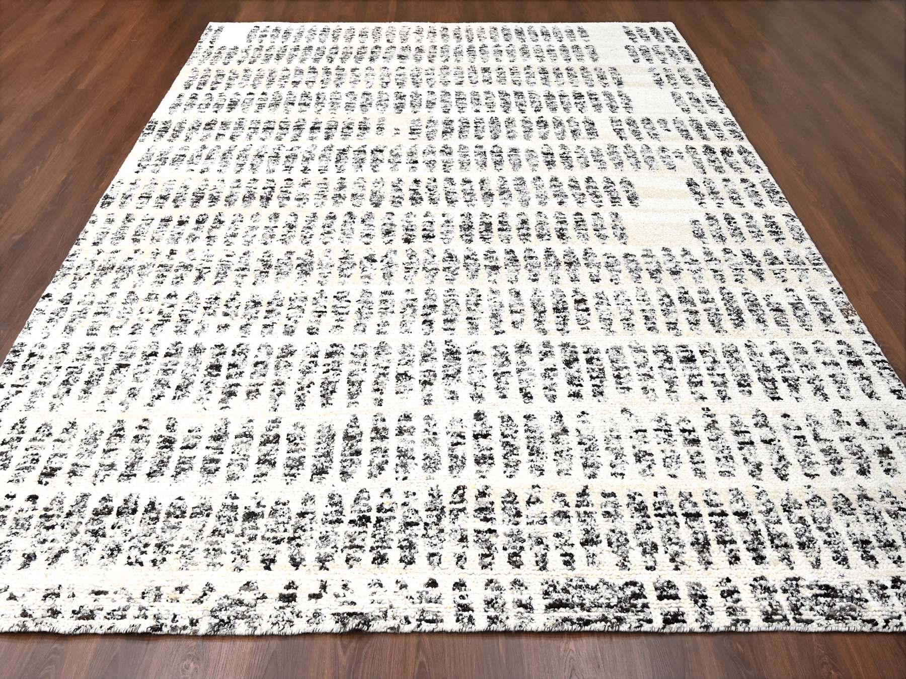 Modern / Contemporary hand-knotted wool rug in Ivory, 10'2" x 13'9" — SKU O084537 (view 2)