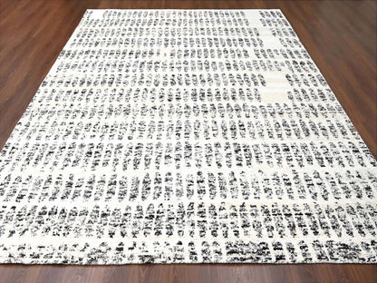 Modern / Contemporary hand-knotted wool rug in Ivory, 10'2" x 13'9" — SKU O084537 (view 2)