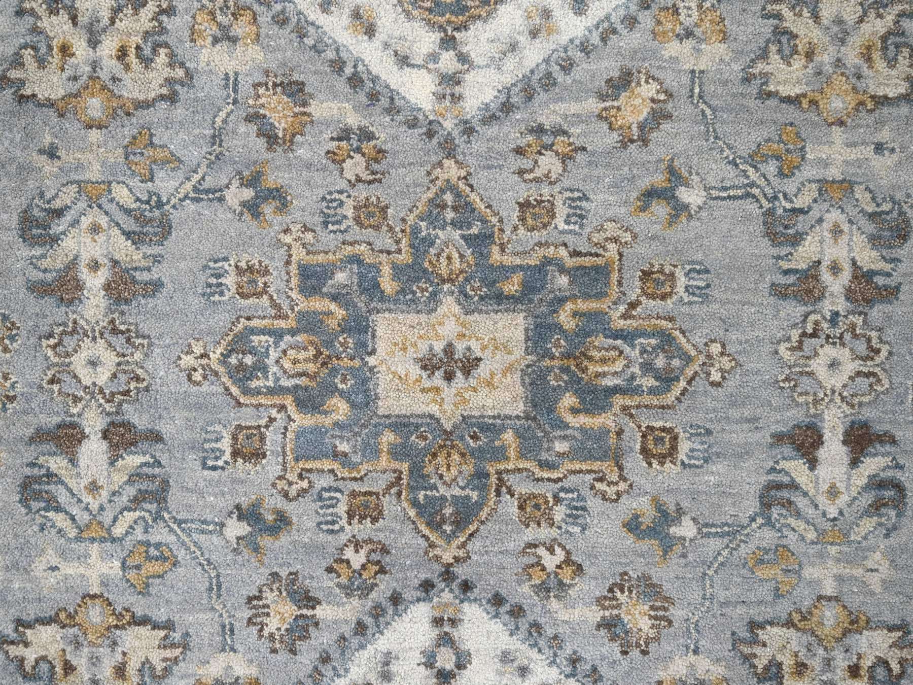 Heriz hand-knotted wool rug in Gray & Ivory, 9' x 11'10" — SKU O084567 (view 8)
