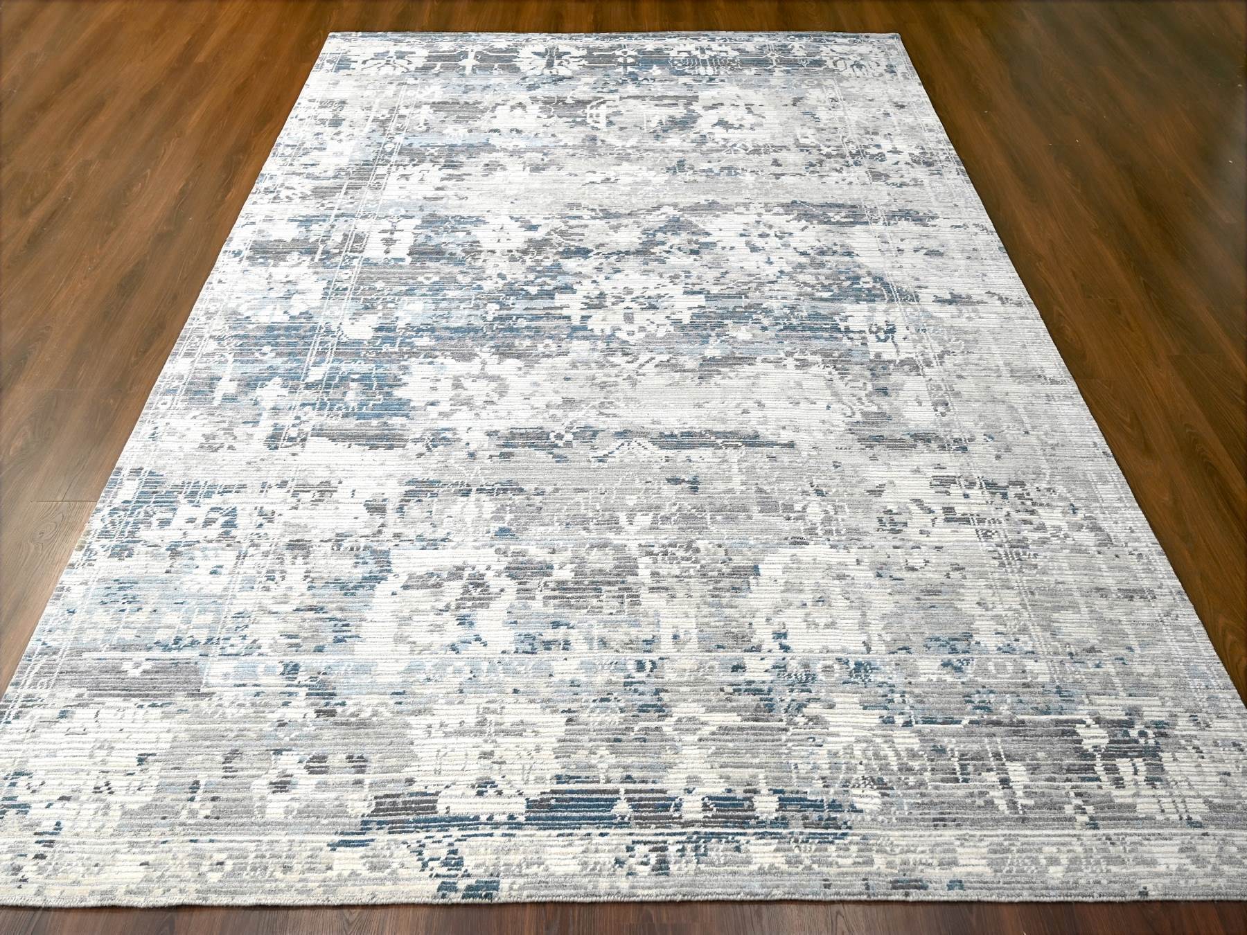 Modern / Contemporary hand-knotted wool rug in Ivory, 9'3" x 12' — SKU O084578 (view 2)