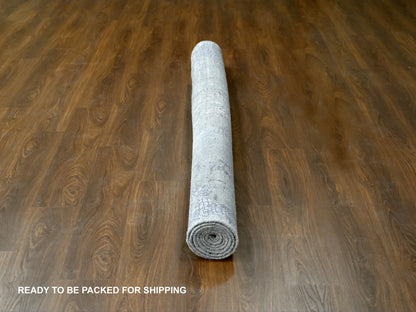 Modern / Contemporary hand-knotted wool/silk rug in Gray, 7'9" x 8'1" — SKU O084589 (view 6)