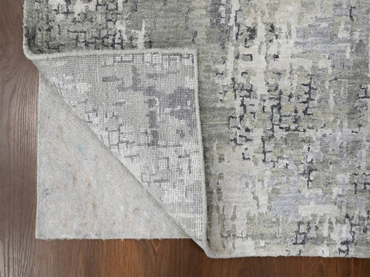 Modern / Contemporary hand-knotted wool/silk runner in Gray, 2'6" x 9'9" — SKU O084604 (view 3)