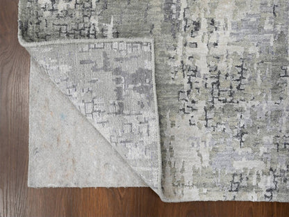 Modern / Contemporary hand-knotted wool/silk runner in Gray, 2'6" x 9'9" — SKU O084604 (view 3)