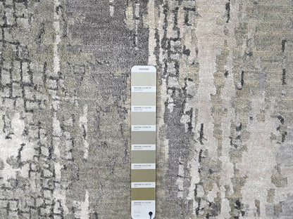 Modern / Contemporary hand-knotted wool/silk runner in Gray, 2'6" x 9'9" — SKU O084604 (view 4)