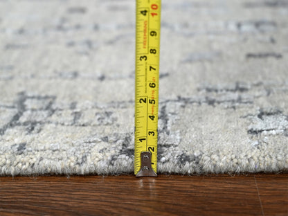 Modern / Contemporary hand-knotted wool/silk runner in Gray, 2'6" x 9'9" — SKU O084604 (view 7)