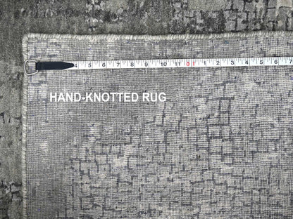 Modern / Contemporary hand-knotted wool/silk rug in Gray, 5'9" x 5'10" — SKU O084605 (view 8)
