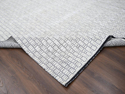 Modern / Contemporary hand-knotted wool/plant based silk rug in Ivory, 12'2" x 14'11" — SKU O084632 (view 6)