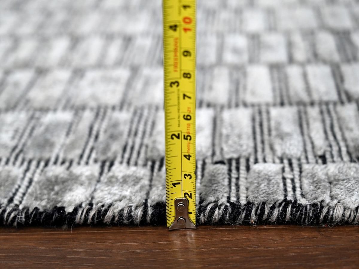 Modern / Contemporary hand-knotted wool/plant based silk rug in Gray, 2' x 3' — SKU O084656 (view 6)
