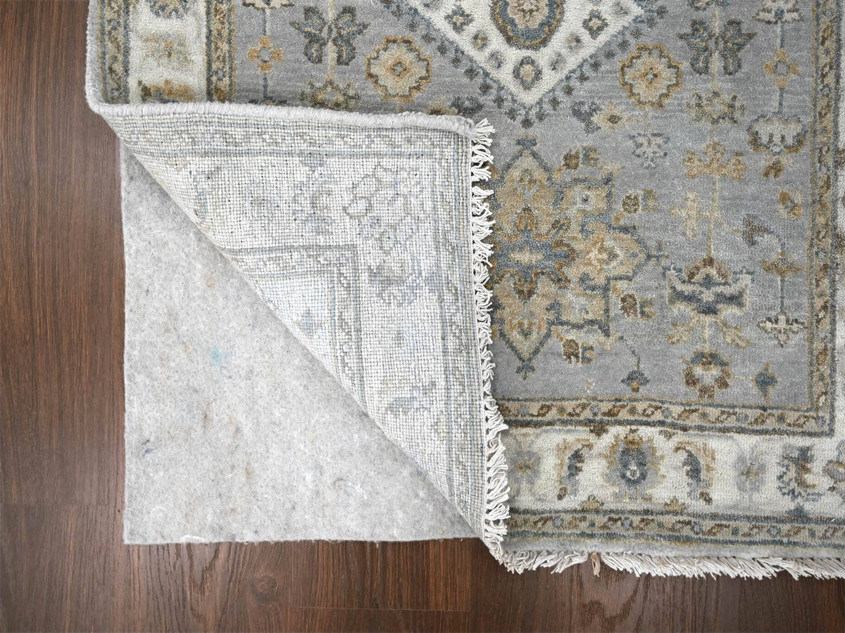 Heriz hand-knotted wool rug in Gray & Ivory, 3'1" x 5' — SKU O084702 (view 3)