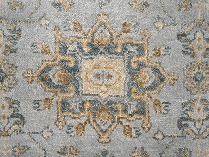 Heriz hand-knotted wool rug in Gray & Ivory, 3'1" x 5' — SKU O084713 (view 5)
