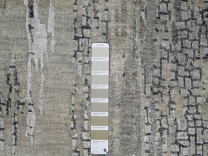 Modern / Contemporary hand-knotted wool/silk runner in Gray, 2'8" x 25'7" — SKU O084722 (view 4)