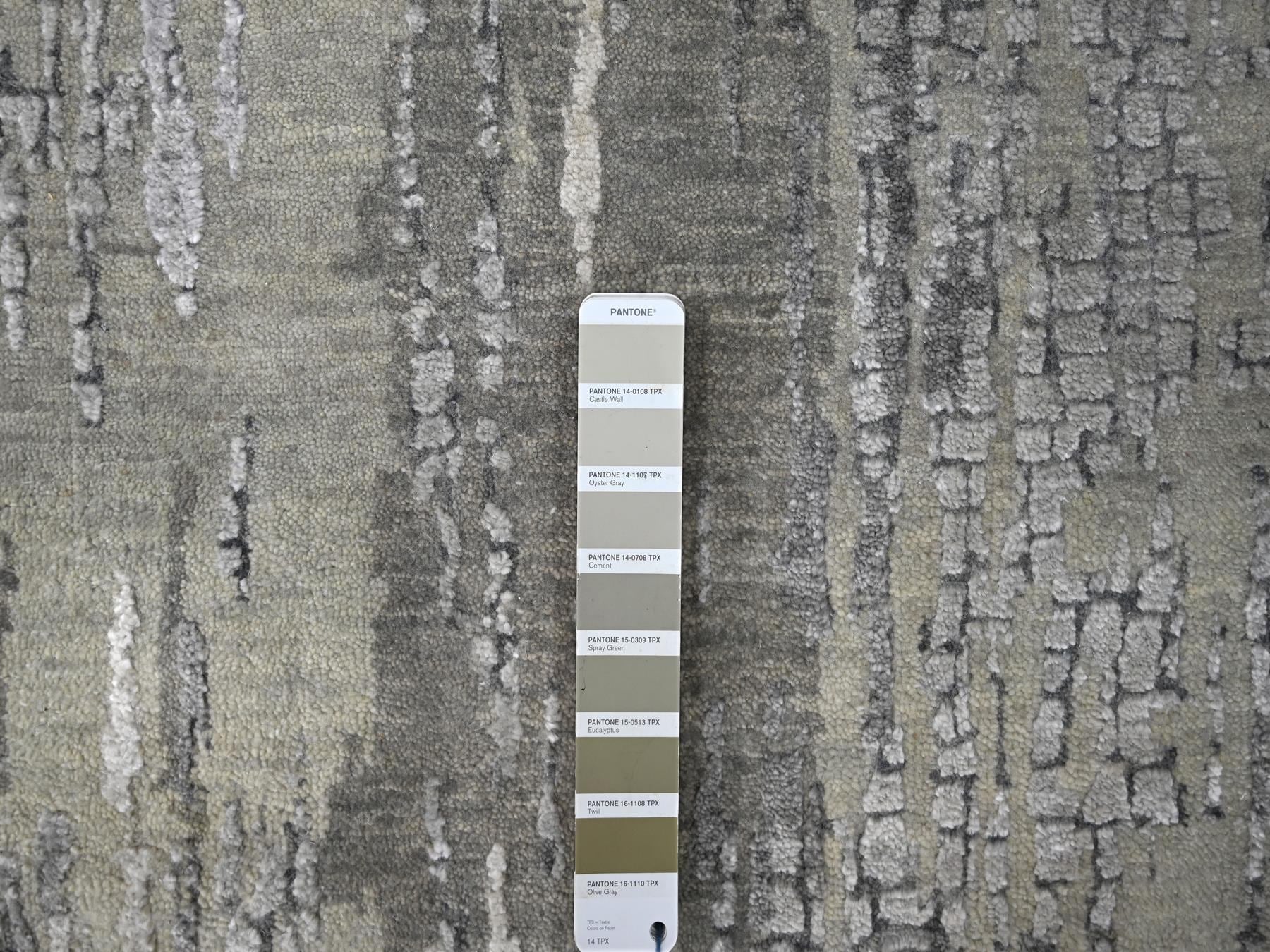 Modern / Contemporary hand-knotted wool/silk runner in Gray, 2'9" x 23'8" — SKU O084728 (view 4)