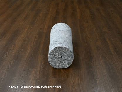 Grey 2'9" x 23'8" Modern / Contemporary Hand knotted Wool/Silk Rug - Sku: O084728