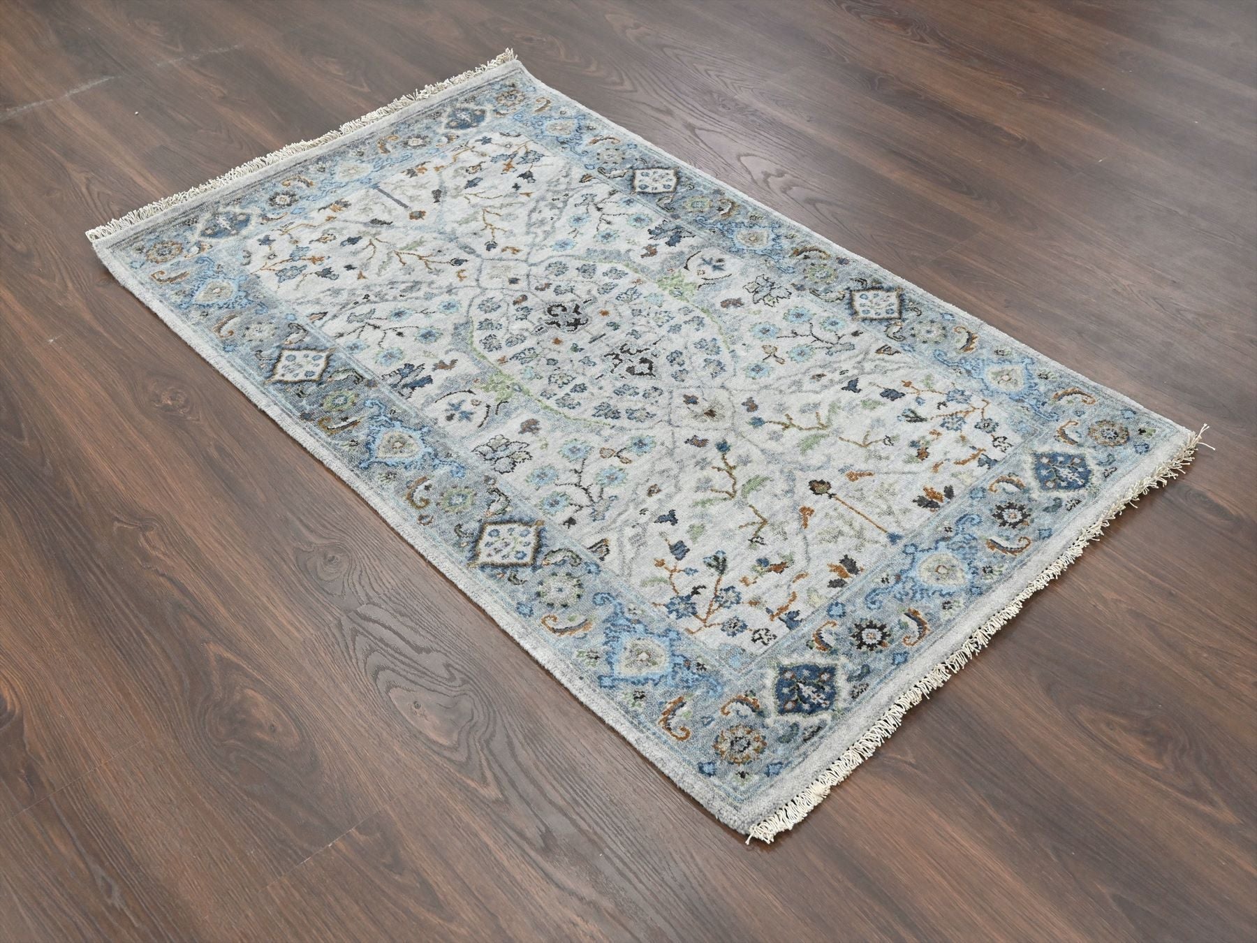 Oushak Oushak hand-knotted wool rug in Gray, 3' x 5' — SKU O084740 (view 2)