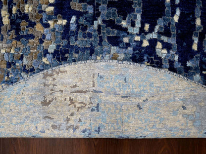 Blue 5'10" x 5'11" Modern and Contemporary Hand knotted Wool/Silk Rug - Sku: O084752