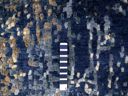 Blue 5'10" x 5'11" Modern and Contemporary Hand knotted Wool/Silk Rug - Sku: O084752