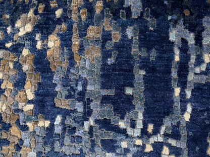 Blue 5'10" x 5'11" Modern and Contemporary Hand knotted Wool/Silk Rug - Sku: O084752