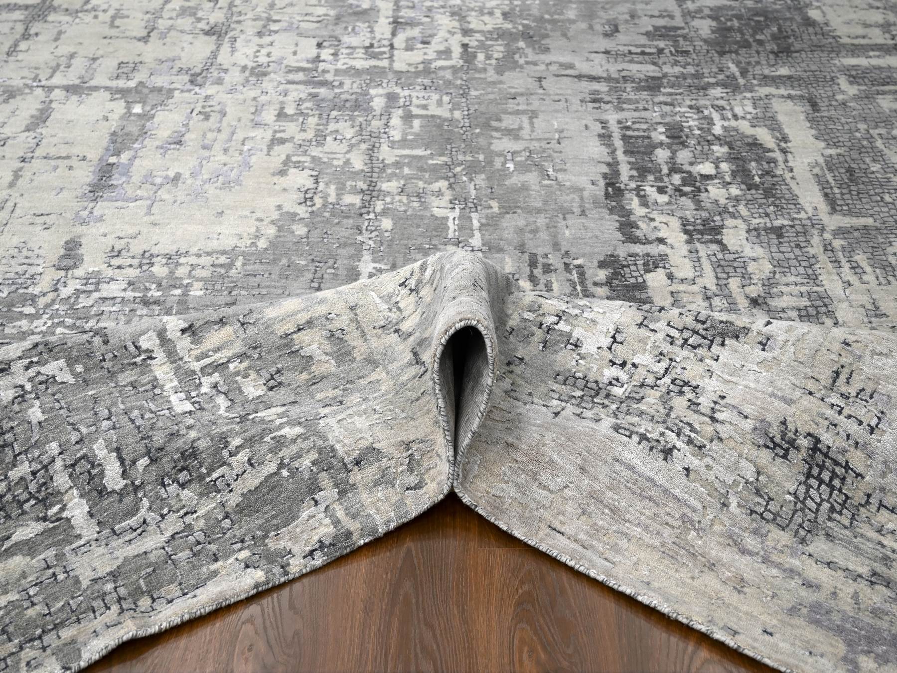 Modern / Contemporary hand-knotted wool/silk rug in Gray, 11'10" x 11'11" — SKU O084753 (view 5)